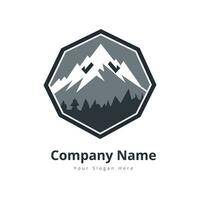 criativo montanha minimalista logotipo Projeto vetor