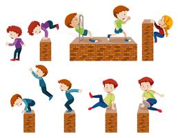 Crianças pulando e escalando vetor