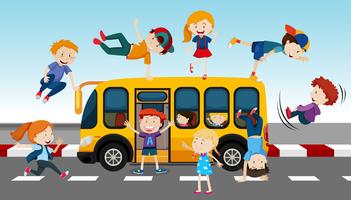 Ônibus escolar e estudantes vetor