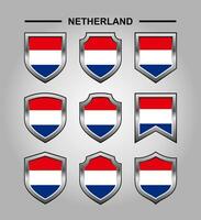 Holanda nacional emblemas bandeira com luxo escudo vetor