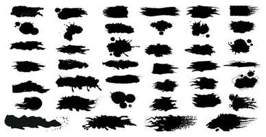 diferentes traços de tinta preta em um fundo branco - vetor