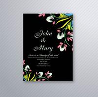 Cartão de convite de casamento lindo com design floral colorido