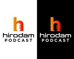 carta h monograma podcast microfone logotipo Projeto. vetor