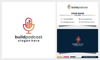 construção de design de logotipo com conceito de podcast de microfone e cartão de visita vetor