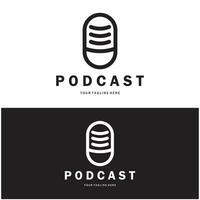 podcast logotipo com microfone e fone de ouvido áudio, rádio ondas. para estúdio, conversa mostrar, bater papo, em formação compartilhamento, entrevista, multimídia e rede. vetor