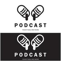 podcast logotipo com microfone e fone de ouvido áudio, rádio ondas. para estúdio, conversa mostrar, bater papo, em formação compartilhamento, entrevista, multimídia e rede. vetor