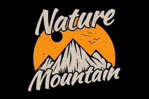 desenho de t-shirt da natureza pinheiro da montanha desenhado à mão vetor