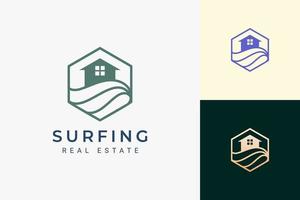 logotipo imobiliário com tema mar ou praia em linha simples e formato hexagonal vetor