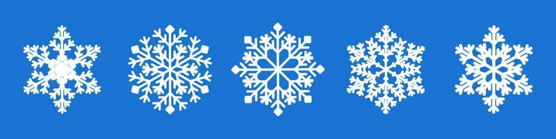 branco floco de neve coleção isolado em azul fundo. plano neve ícones, neve flocos silhueta. Novo ano conjunto flocos de neve para Natal bandeira, cartões vetor