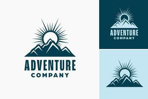 aventura companhia logotipo Projeto é uma Projeto de ativos adequado para qualquer aventura ou focado em atividades ao ar livre companhia olhando para uma profissional e atraente logotipo para representar seus marca. vetor