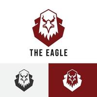 forte águia falcão falcão pássaro cabeça logotipo simples vetor