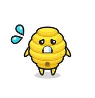 personagem mascote da colmeia de abelha com gesto de medo vetor
