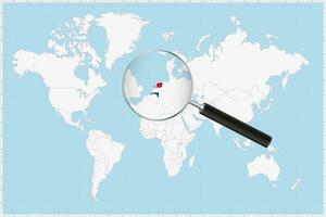 ampliação vidro mostrando uma mapa do Países Baixos em uma mundo mapa. vetor