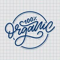 letras de escova orgânica. mão desenhada palavra orgânica com folhas verdes. rótulo, modelo de logotipo para produtos orgânicos, mercados de alimentos saudáveis. vetor