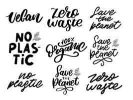 letras de escova conjunto orgânico. mão desenhada palavra orgânica com folhas verdes. rótulo, modelo de logotipo para produtos orgânicos, mercados de alimentos saudáveis. vetor