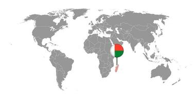 pin mapa com bandeira de madagascar no mapa do mundo. ilustração vetorial. vetor