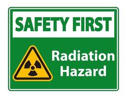 sinal de símbolo de perigo de radiação isolado em fundo branco, ilustração vetorial vetor