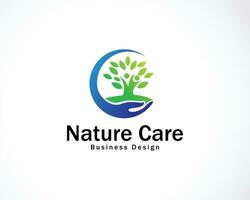 natureza Cuidado logotipo criativo árvore logotipo mão Projeto conceito crescimento pessoas feliz Projeto criativo vetor