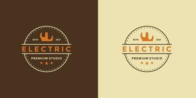 guitarra elétrico logotipo Projeto vintage chiqueiro idéia para seu o negócio estúdio ou seu comunidade vetor