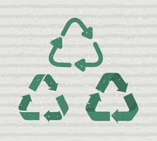 três símbolos de reciclagem vetor
