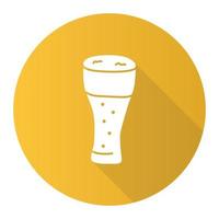 copo de cerveja light com ícone de glifo de sombra longa de design plano amarelo de espuma. bebida alcoólica tradicional, cerveja espumosa, ilustração de silhueta em vetor cerveja pint. logotipo do pub. bebida não saudável, bebida prejudicial