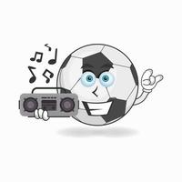 personagem do mascote da bola de futebol segurando um rádio. ilustração vetorial vetor