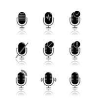 problema de conexão do microfone conjunto de ícones de glifo preto sombra projetada. ideia de gravadores de som. microfones conectados. diferentes comandos de voz. equipamento de música. dispositivos digitais modernos. ilustrações vetoriais isoladas vetor