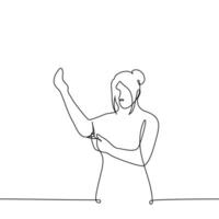 mulher rolos acima a mangas do dela suéter - 1 linha desenhando vetor. conceito labuta ou manual trabalhos vetor