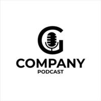 podcast logotipo carta g. a microfone ícone. podcast rádio ícone. estúdio microfone com carta g. audio registro conceito vetor