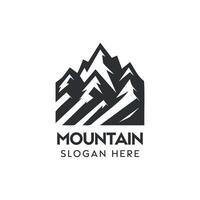 monocromático montanha logotipo Projeto com slogan espaço em uma branco fundo vetor
