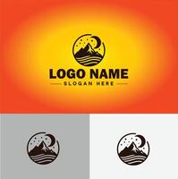 montanha pico cume logotipo vetor arte ao ar livre caminhada aventura ícone viagem logotipo modelo