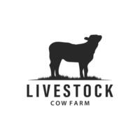 vaca logotipo, simples gado Fazenda projeto, gado silhueta, vetor crachá para o negócio marca