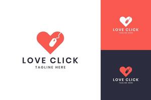 love click design do logotipo do espaço negativo vetor