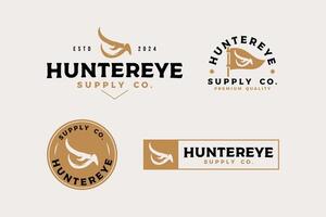 conjunto do Caçando logotipo Projeto modelo com olho em forma veado galhadas símbolo vetor para ao ar livre aventura caçar Esportes clube marca identidade