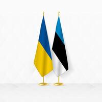 Ucrânia e Estônia bandeiras em bandeira ficar em pé, ilustração para diplomacia e de outros encontro entre Ucrânia e Estônia. vetor