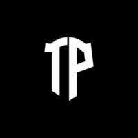Fita do logotipo da letra do monograma tp com estilo de escudo isolado no fundo preto vetor