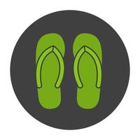 ícone de cor de glifo de flip-flops. chinelos de verão. símbolo de silhueta em fundo preto. espaço negativo. ilustração vetorial vetor