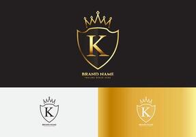 conceito do logotipo da coroa de luxo ouro letra k vetor