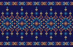 uma colorida étnico padronizar com diamantes e triângulos em uma Sombrio azul fundo. Projeto para tecido,motivo,tribal,listra,ornamentais,mexicano,repetir,triângulo,tapete,bordado,retrô,ilustração,padrão. vetor