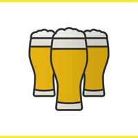 ícone de cor de três copos de cerveja. copos de cerveja light espumosos. ilustração vetorial isolada vetor