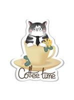 cartão, adesivo com cinzento inteligente gato, sentado dentro a copo. letras - café tempo. vetor
