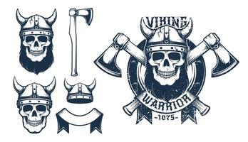 viking crânio emblema com cruzado machados vetor