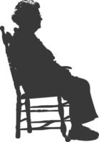 silhueta idosos mulher sentado dentro a cadeira Preto cor só vetor
