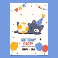 aniversário festa convite com fofa desenho animado gato jogando com uma bola vetor