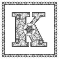 letra k feita de flores no estilo mehndi. página do livro para colorir. delinear ilustração vetorial de desenho à mão. vetor