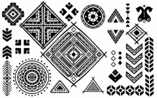 conjunto de doodle desenhado à mão étnica em estilo asteca vetor