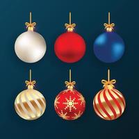 bolas de decoração realista de Natal com flocos de neve. bolas realistas com cores vermelhas, douradas, azuis e brancas. coleção de bola de Natal em fundo escuro. conjunto de bola de natal para a decoração da árvore. vetor