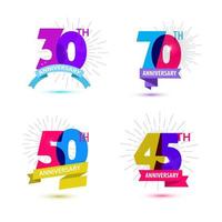 conjunto de vetores de design de números de aniversário. 30, 70, 50, 45 ícones, composições com fitas.