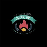 logotipo de acampamento do vetor. acampar nas montanhas e na natureza da floresta vetor