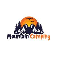 acampamento de design de logotipo nas montanhas vetor
